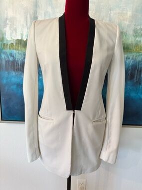 BCBGMaxAzria Ivory Blazer with Black Trim XS S 0 2